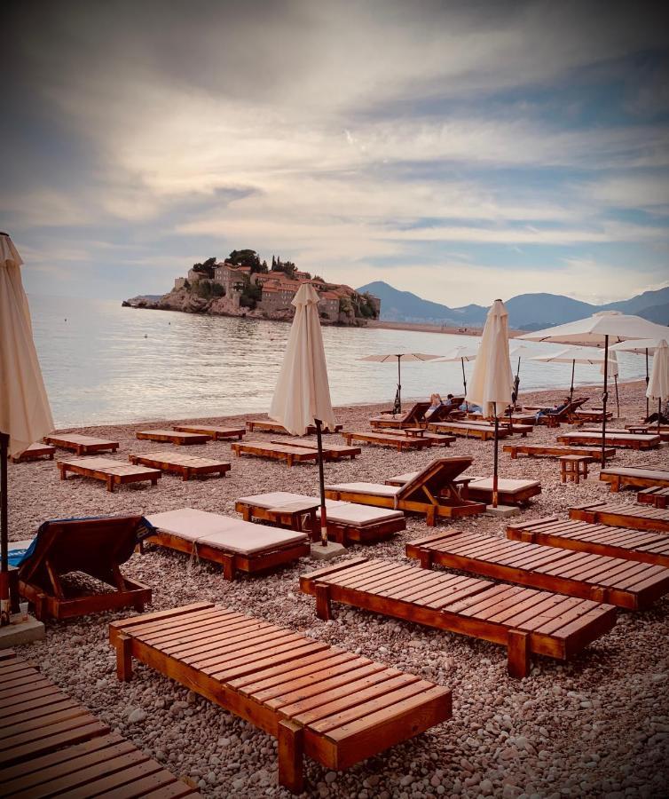 Sound Of The Sea Apartment Sveti Stefan Eksteriør billede