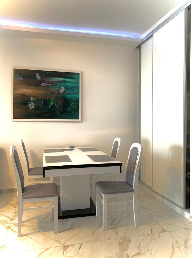 Sound Of The Sea Apartment Sveti Stefan Eksteriør billede