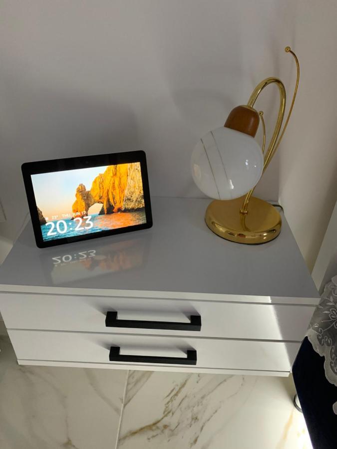 Sound Of The Sea Apartment Sveti Stefan Eksteriør billede